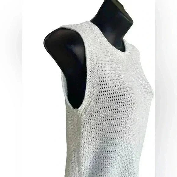 Ann Taylor women’s crochet Crewneck Pointelle Sweater Tank white sz small 100% - Picture 4 of 7